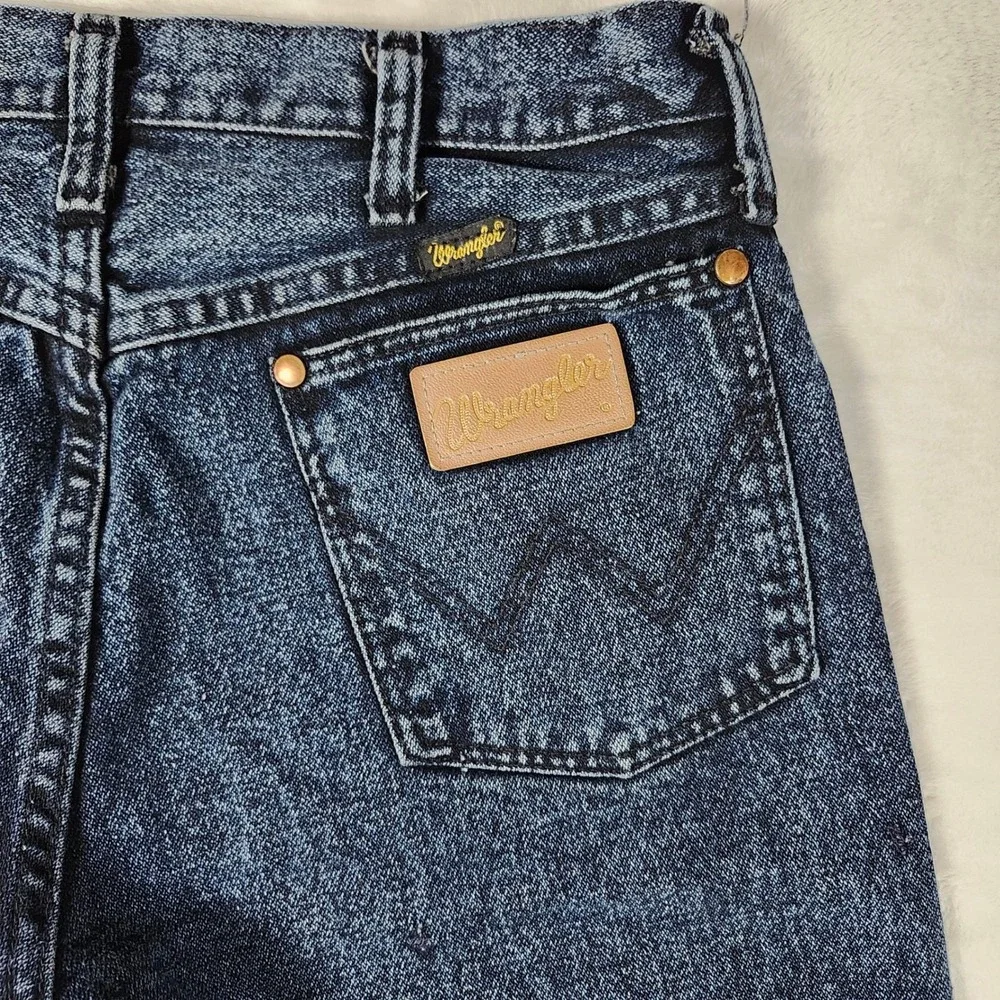 Wrangler Jeans Men 32x30 Blue Excellent Acid Wash Cowboy Cut 13MWZNF Made in USA